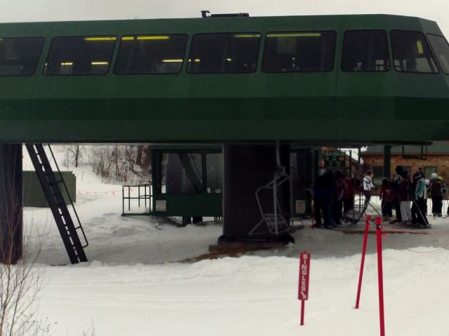 Zephyr Express Bottom Station